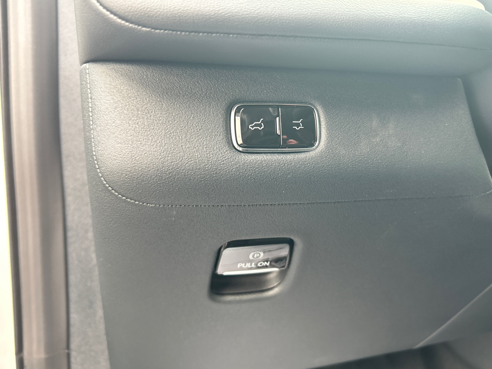 New 2027 Lincoln Navigator Reserve AWD/4WD image 15