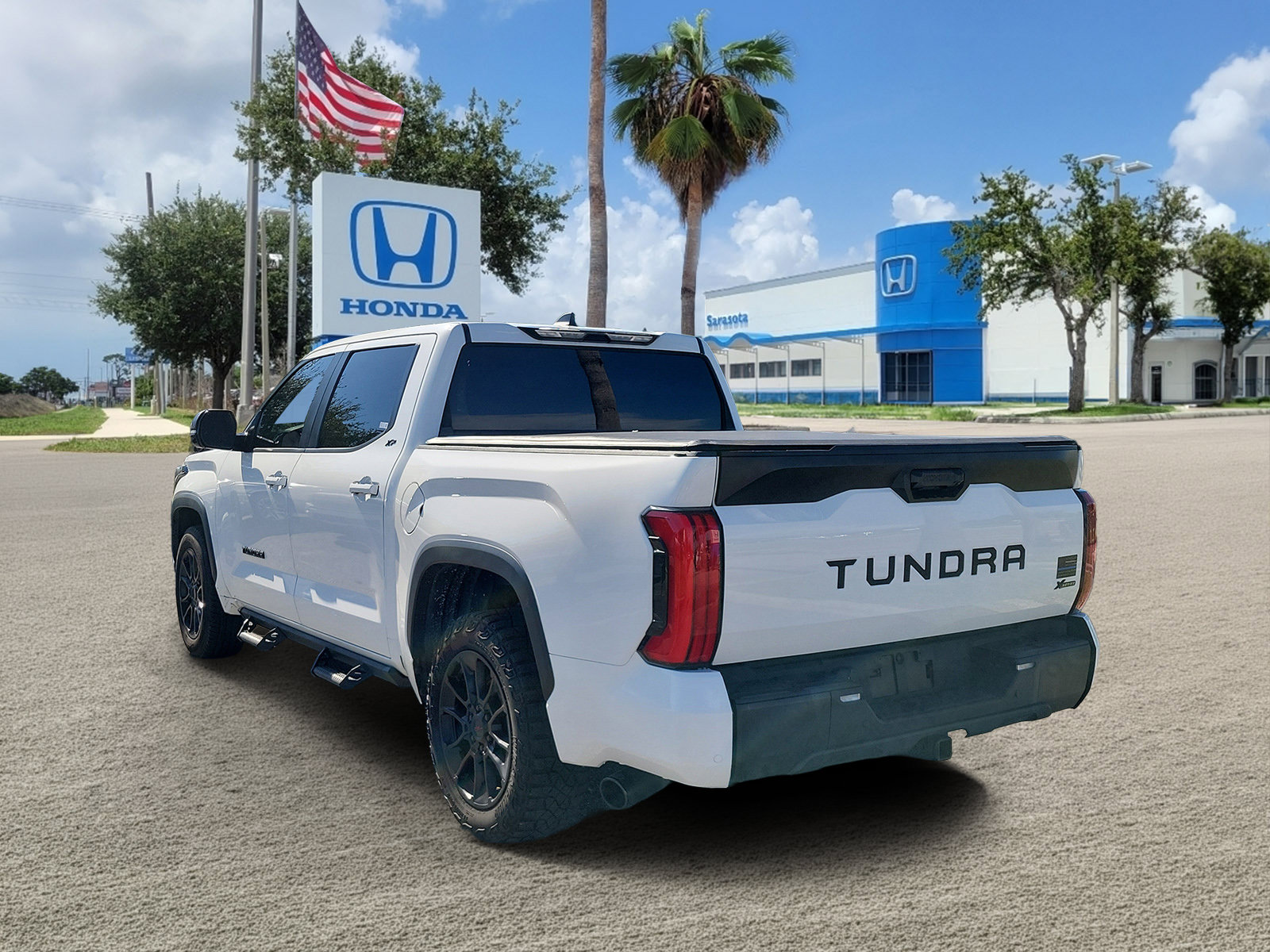 Used 2024 Toyota Tundra SR5 w/ SR5 Premium Package RWD image 5