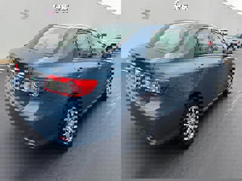 Used 2013 Toyota Corolla LE image 11