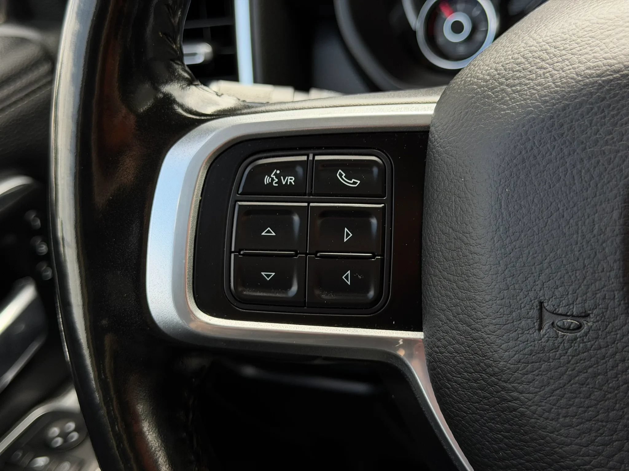 Used 2020 RAM 2500 Laramie AWD/4WD image 45