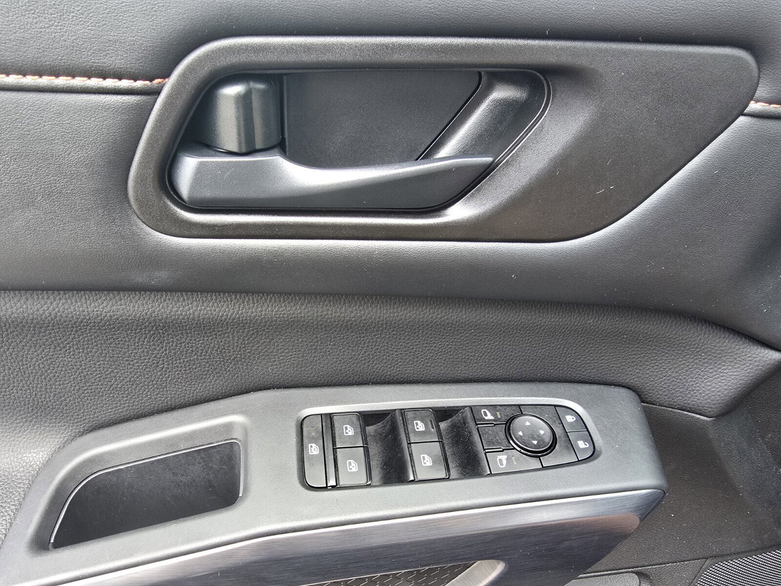 Used 2023 Nissan Pathfinder Rock Creek image 23