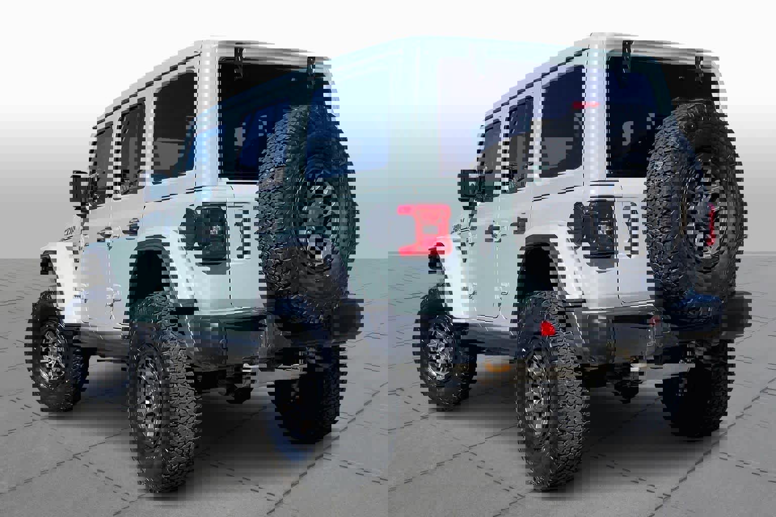 Used 2023 Jeep Wrangler Unlimited Rubicon 392 w/ Xtreme Recon 35" Tire Package image 11