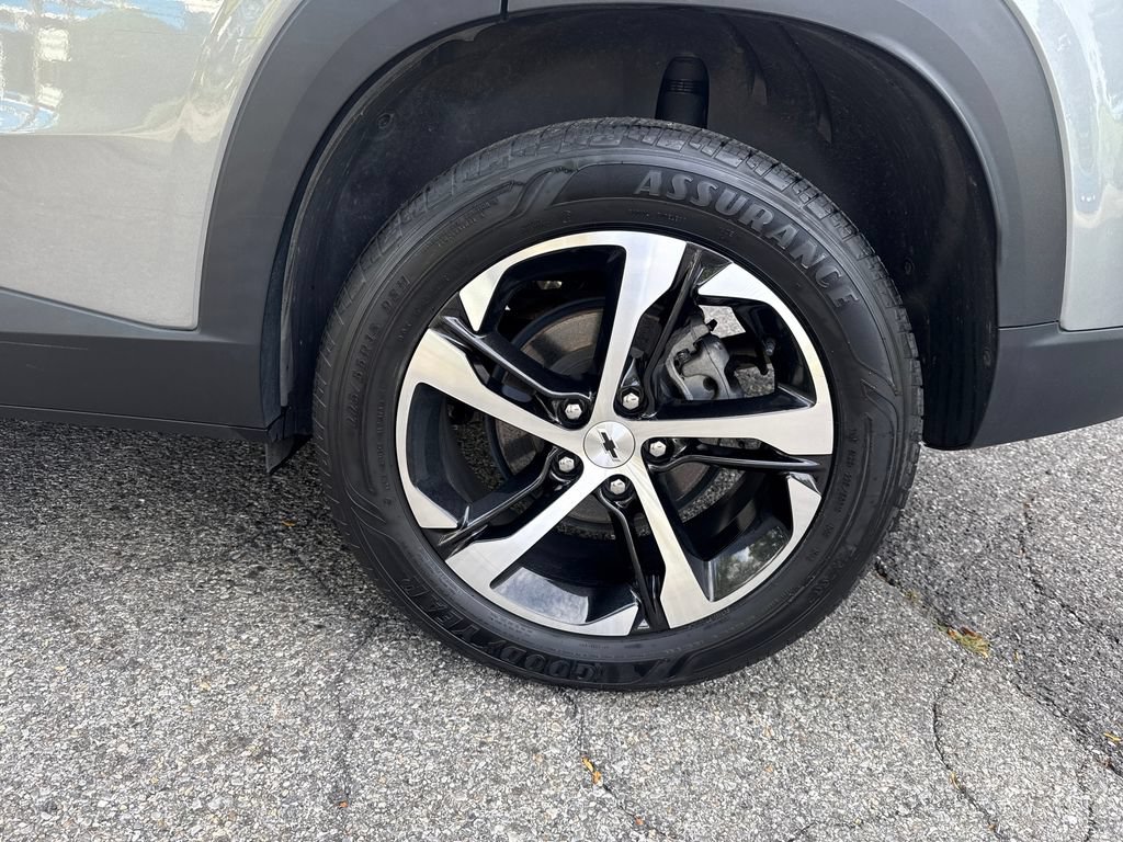 Used 2024 Chevrolet Trax RS w/ Driver Confidence Package FWD image 8
