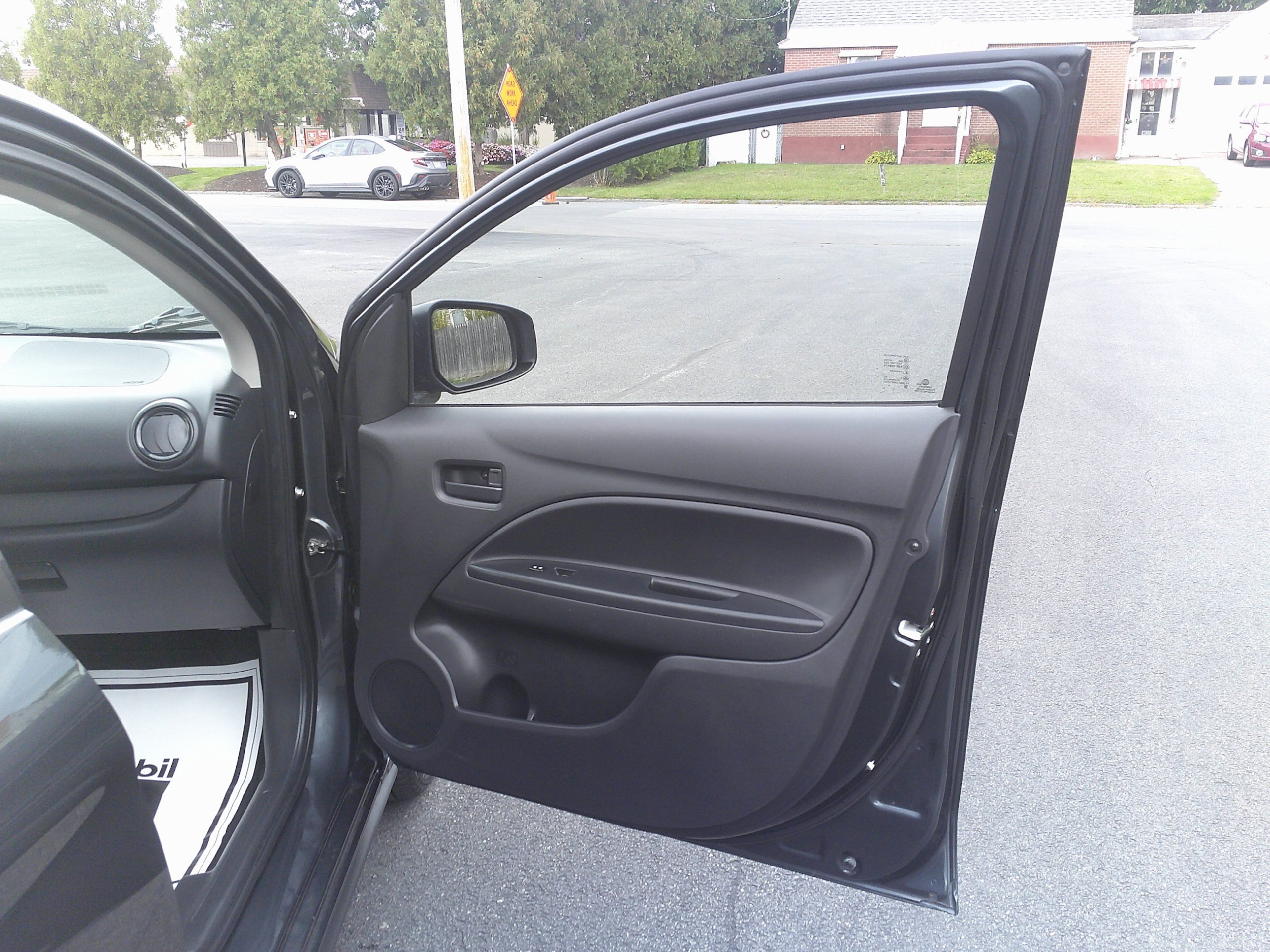 Used 2024 Mitsubishi Mirage ES FWD image 24