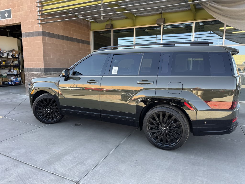 Used 2024 Hyundai Santa Fe Calligraphy image 5