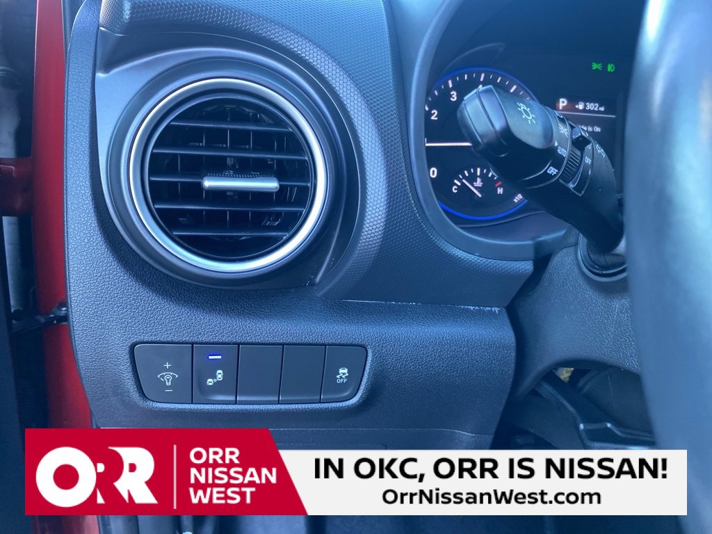 Used 2018 Hyundai Kona Limited image 28