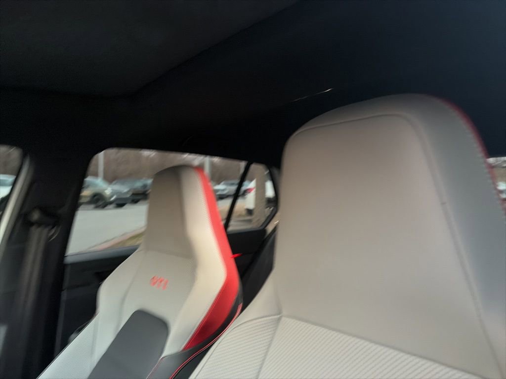 Used 2024 Volkswagen GTI SE FWD image 19