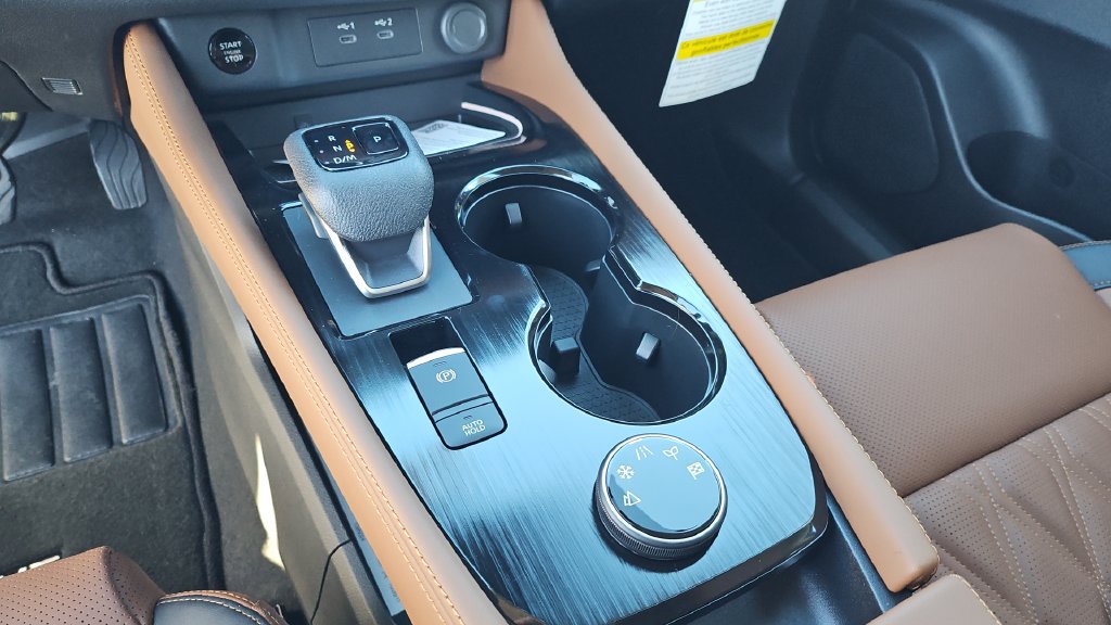 New 2026 Nissan Rogue Platinum AWD/4WD image 14