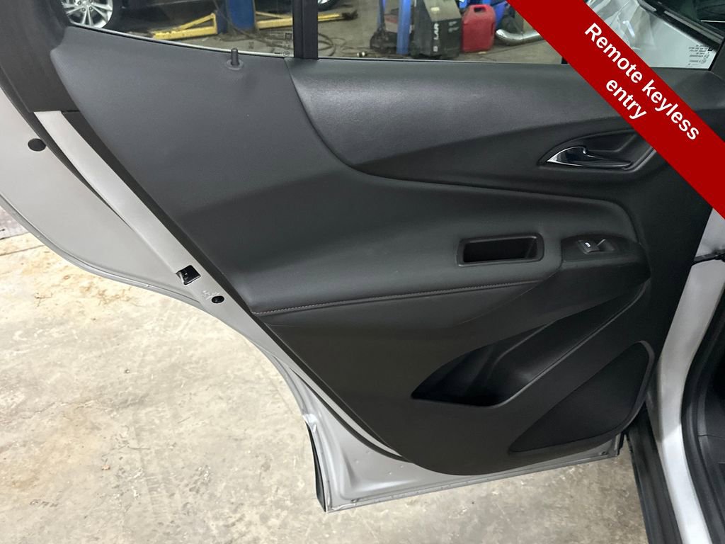 Used 2022 Chevrolet Equinox RS image 36