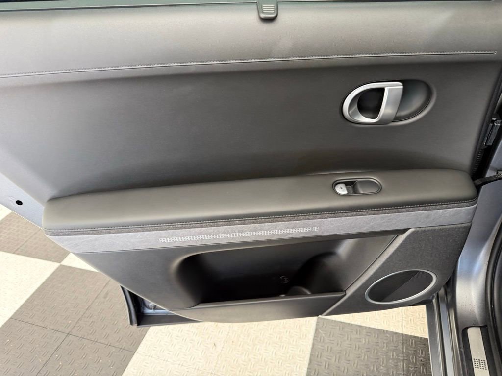 Used 2023 Hyundai Ioniq 5 Limited w/ Cargo Package RWD image 22