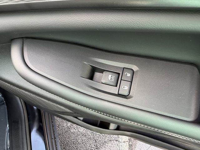 Used 2024 Jeep Grand Cherokee Laredo w/ MOPAR Finishing Package image 30