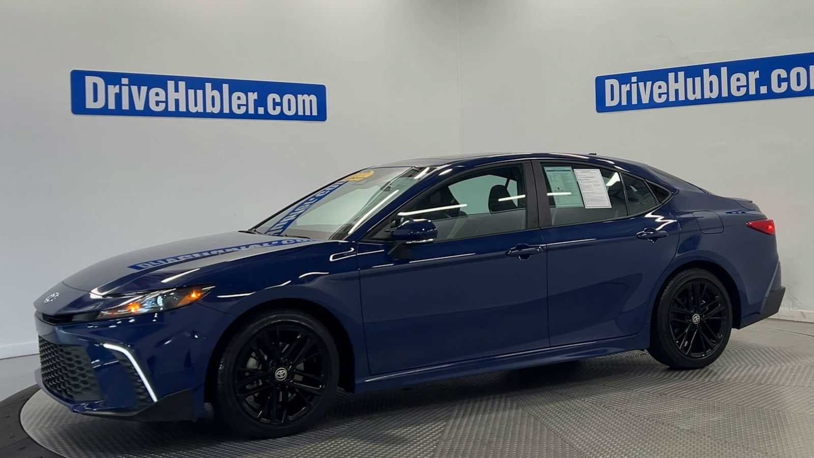 Used 2026 Toyota Camry SE w/ Multimedia Upgrade Package FWD image 4