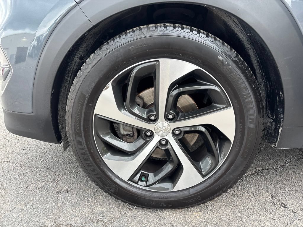 Used 2017 Hyundai Tucson Sport w/ Cargo Package AWD/4WD image 11