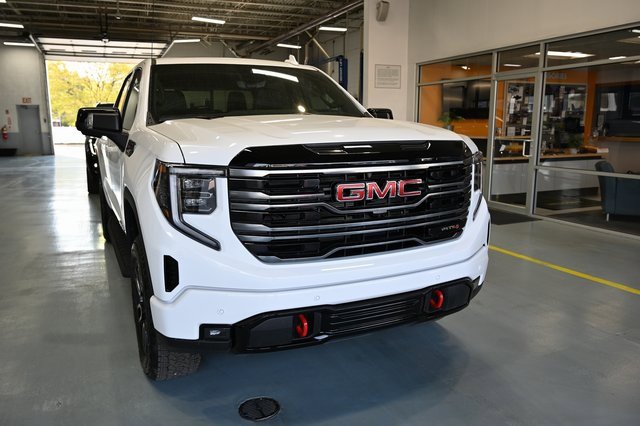 New 2026 GMC Sierra 1500 AT4 w/ AT4 Premium Package image 3