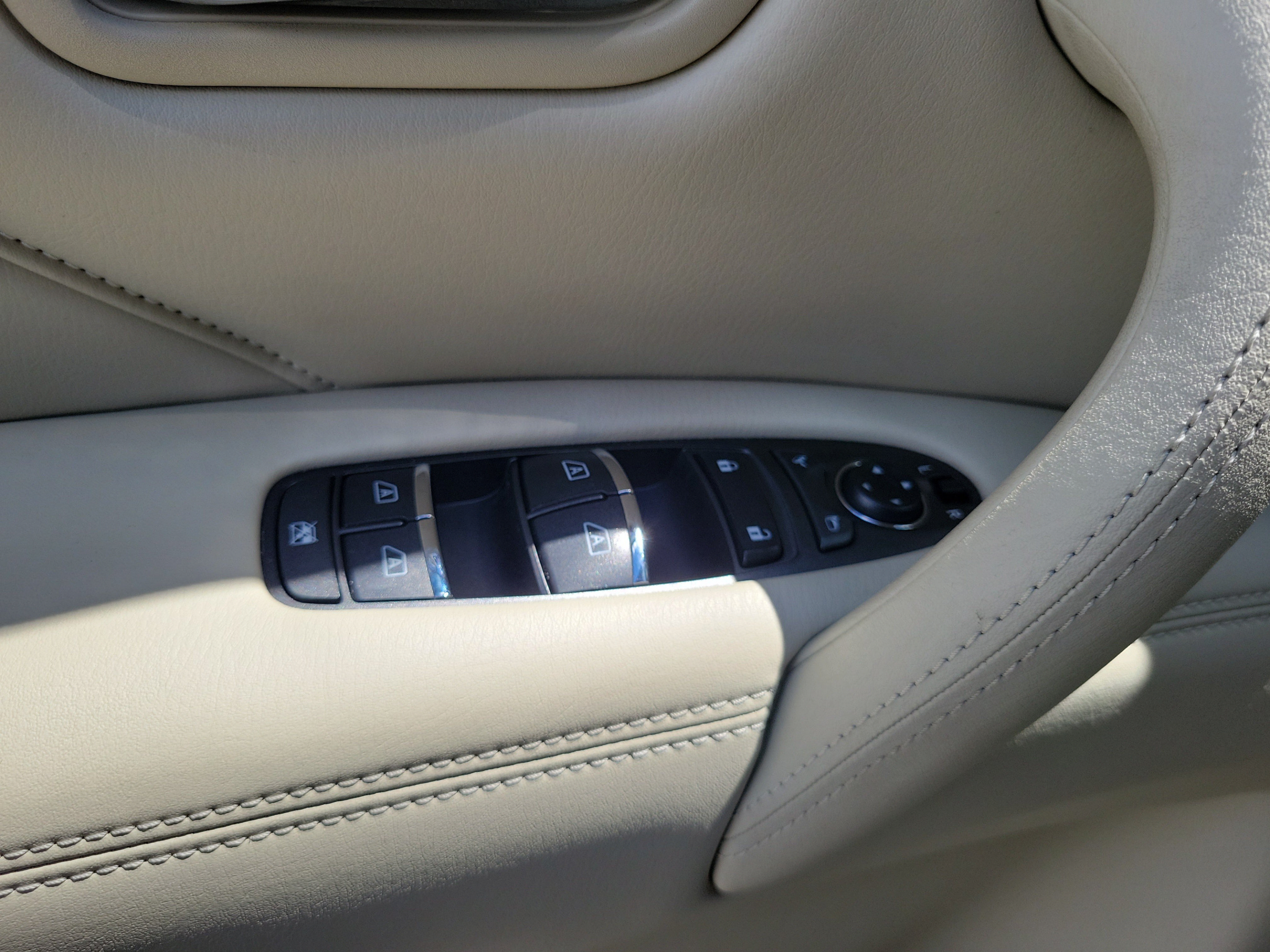 Used 2019 INFINITI QX80 Luxe w/ 22" Wheel Package RWD image 23
