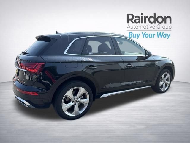 Used 2023 Audi Q5 2.0T Premium Plus w/ Premium Plus Package AWD/4WD image 7