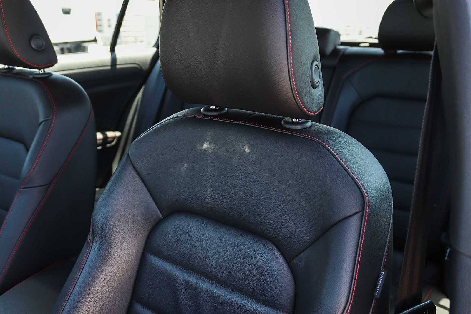 Used 2019 Volkswagen GTI 4-Door FWD image 27