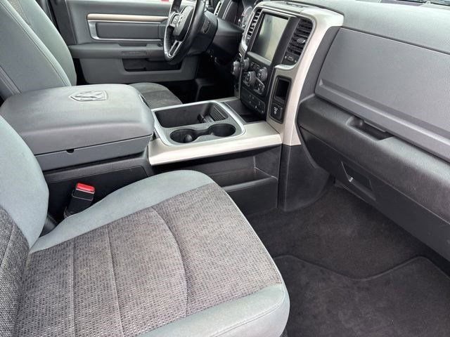 Used 2017 RAM 1500 Classic SLT w/ SLT Plus D←cor Group image 42