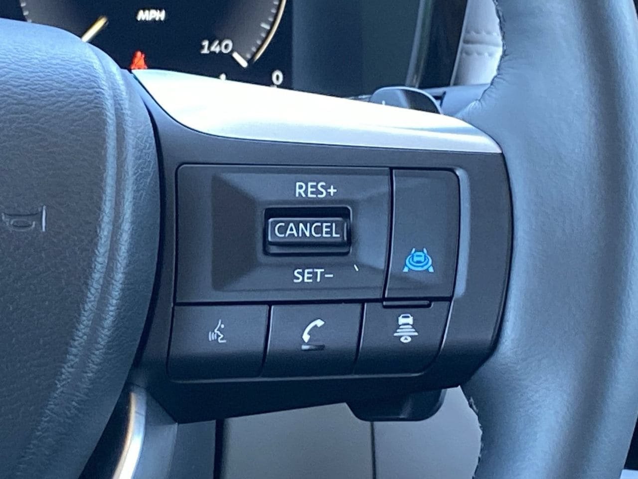 Certified 2026 INFINITI QX60 Luxe FWD image 26