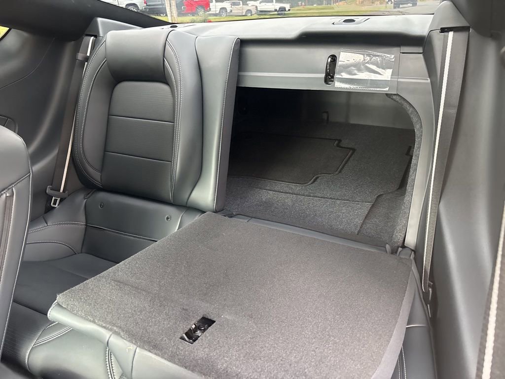 Used 2025 Ford Mustang GT Premium RWD image 38