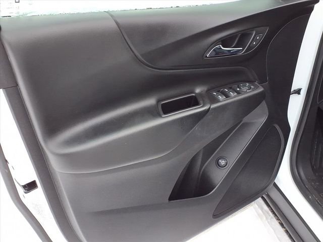 Used 2022 Chevrolet Equinox LT w/ Driver Convenience Package image 7