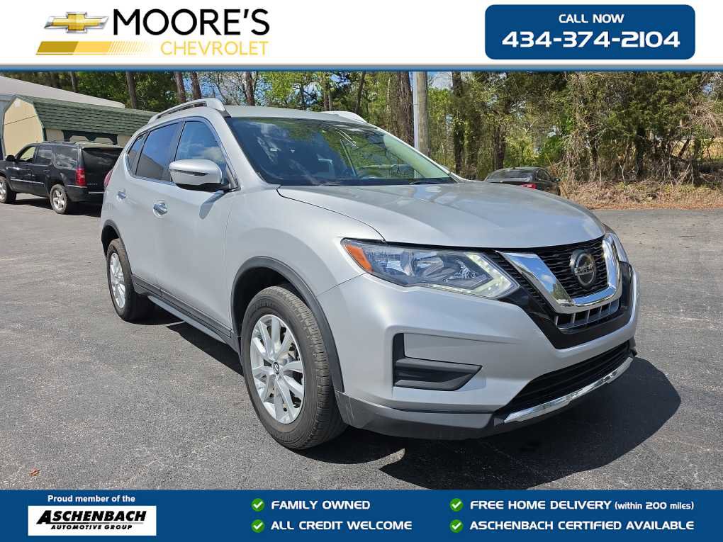 Used 2019 Nissan Rogue SV image 1
