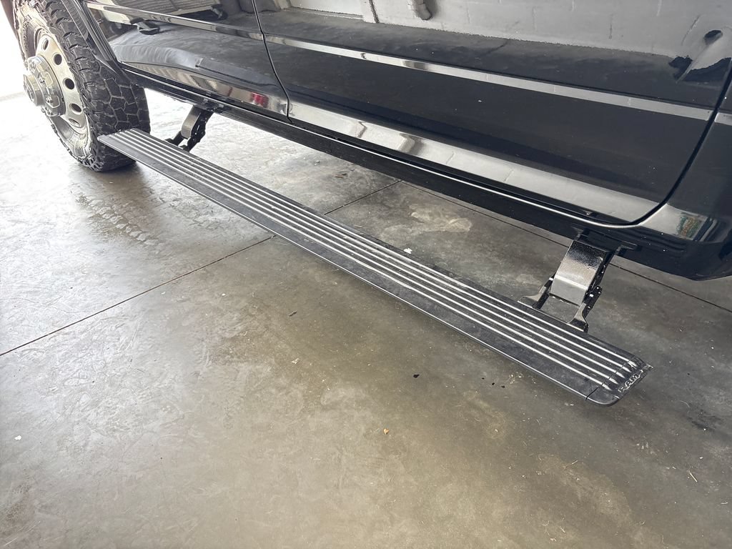 Used 2024 RAM 3500 Limited w/ Towing Technology Group AWD/4WD image 39