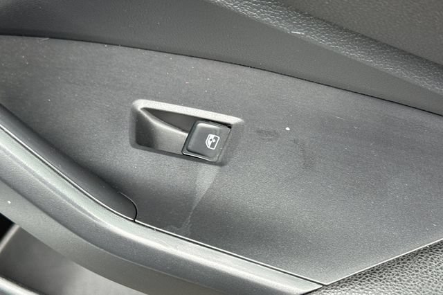 Used 2019 Volkswagen Jetta SE FWD image 22