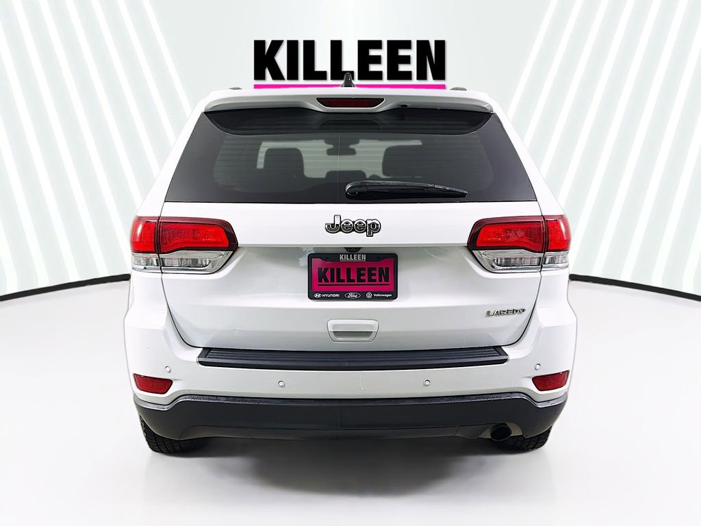 Used 2020 Jeep Grand Cherokee Laredo image 3