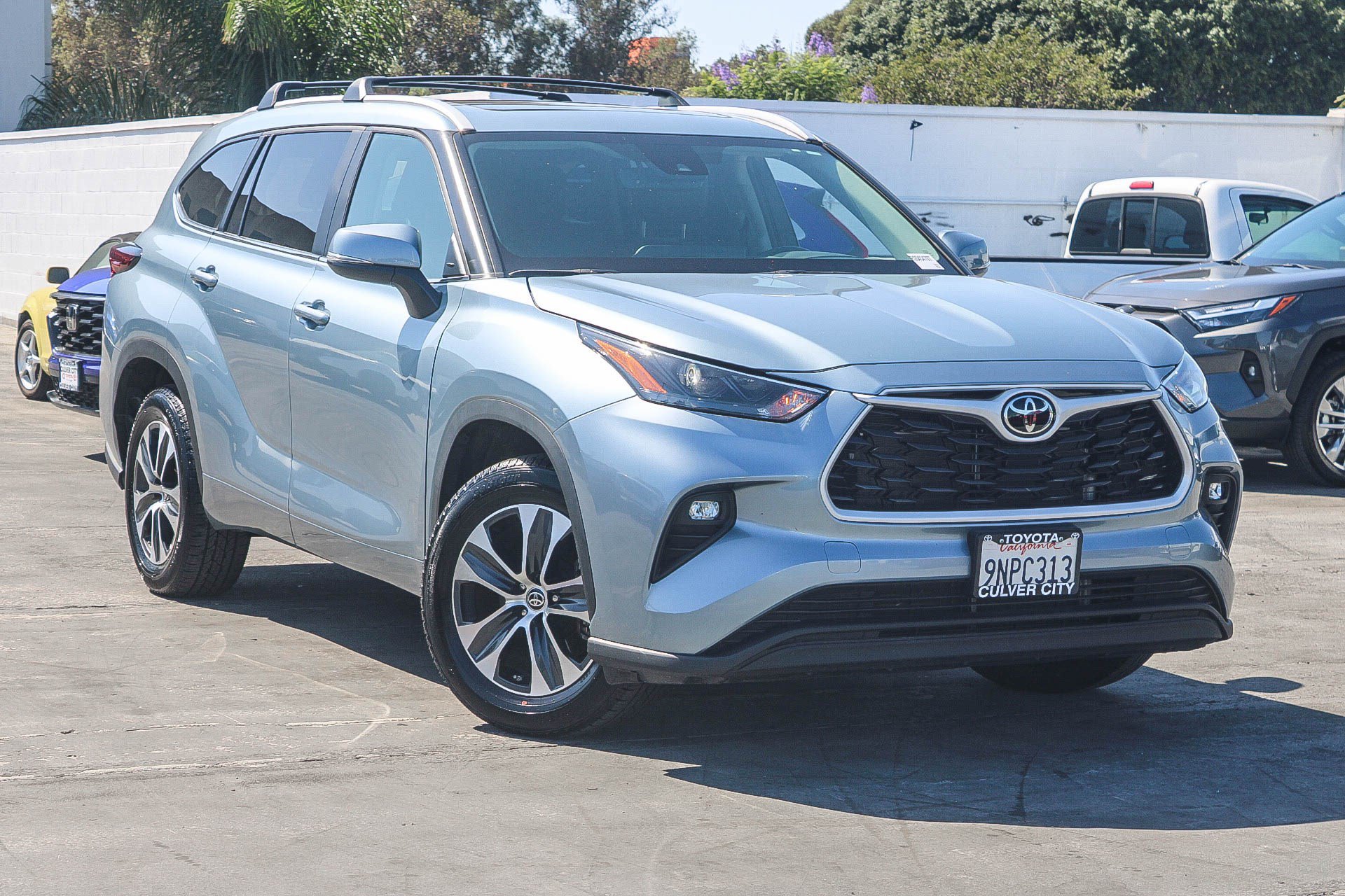 Used 2024 Toyota Highlander XLE