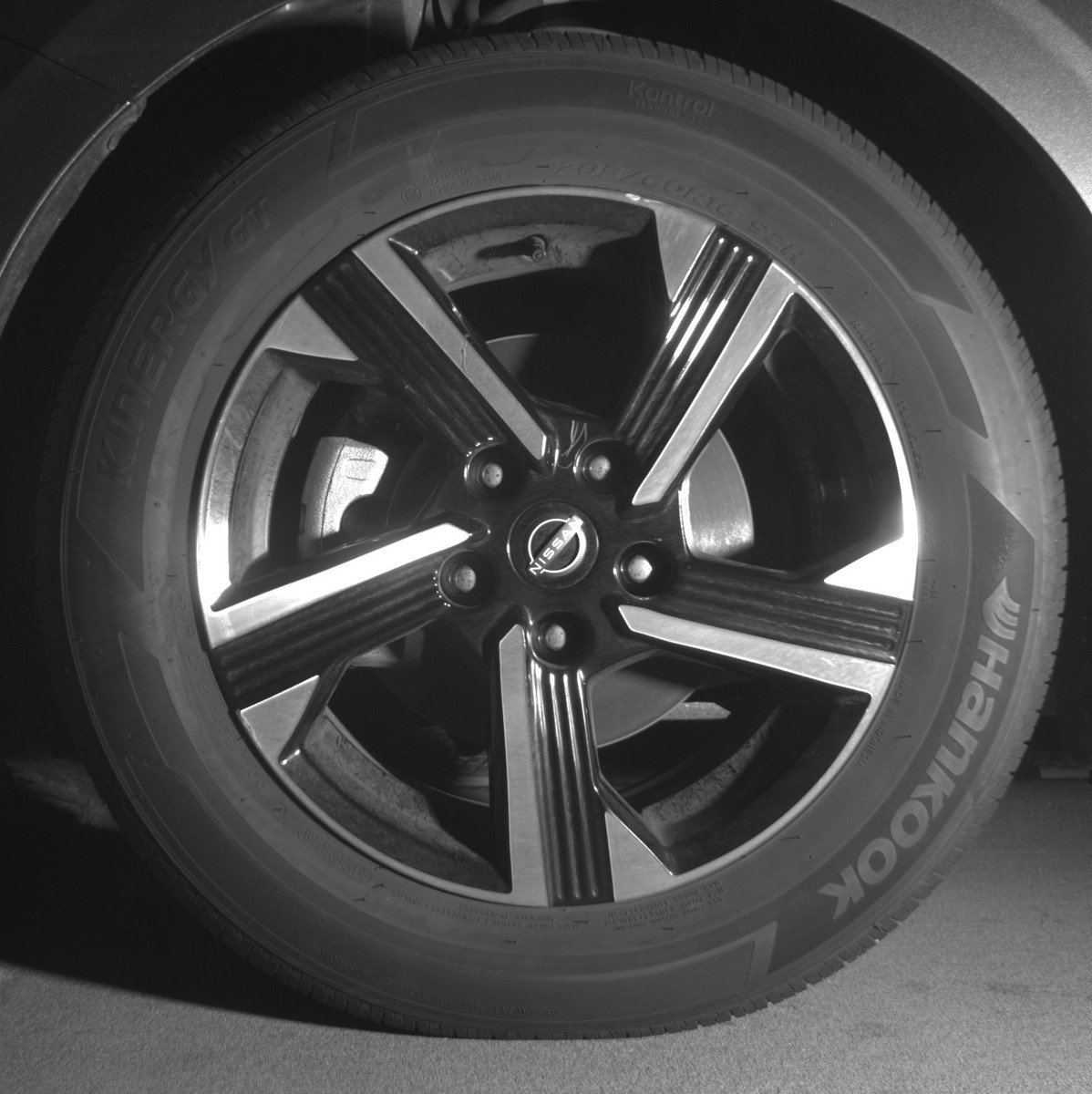 Used 2025 Nissan Sentra SV image 12