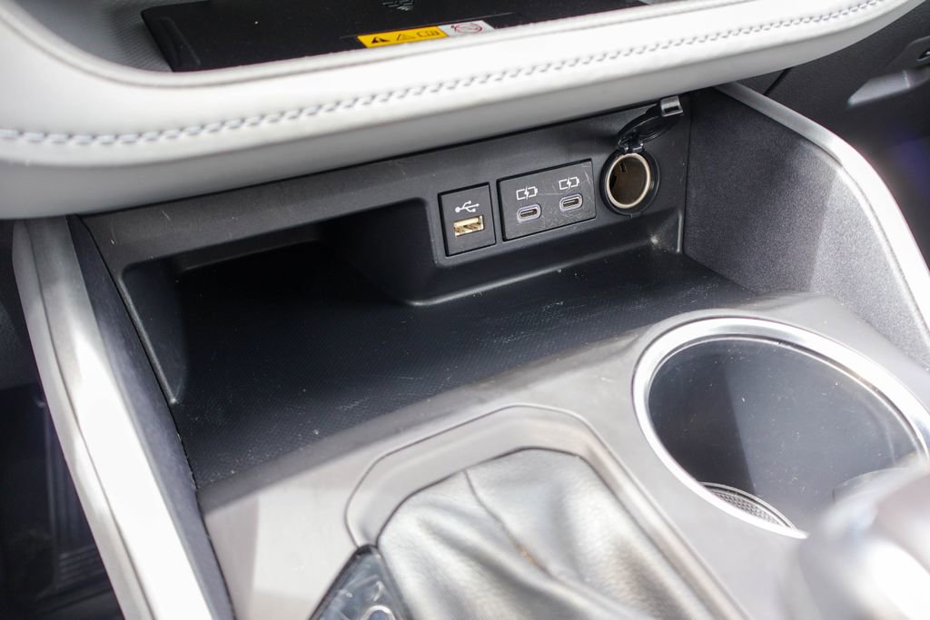 Used 2024 Toyota Highlander XLE image 17