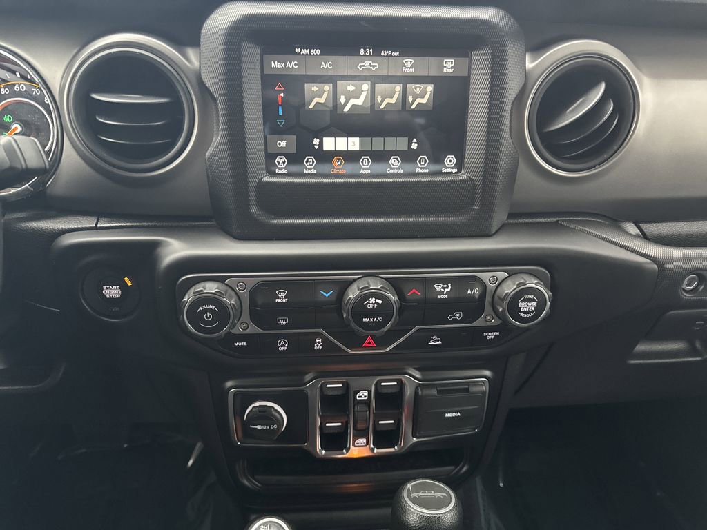 Used 2022 Jeep Gladiator Willys image 29