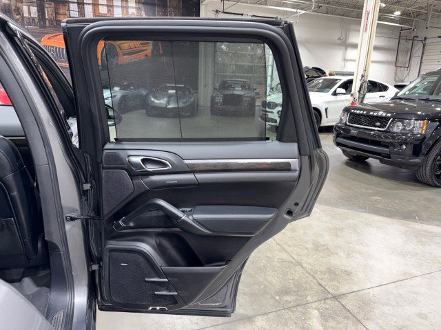 Used 2012 Porsche Cayenne S w/ Premium Pkg Plus image 59
