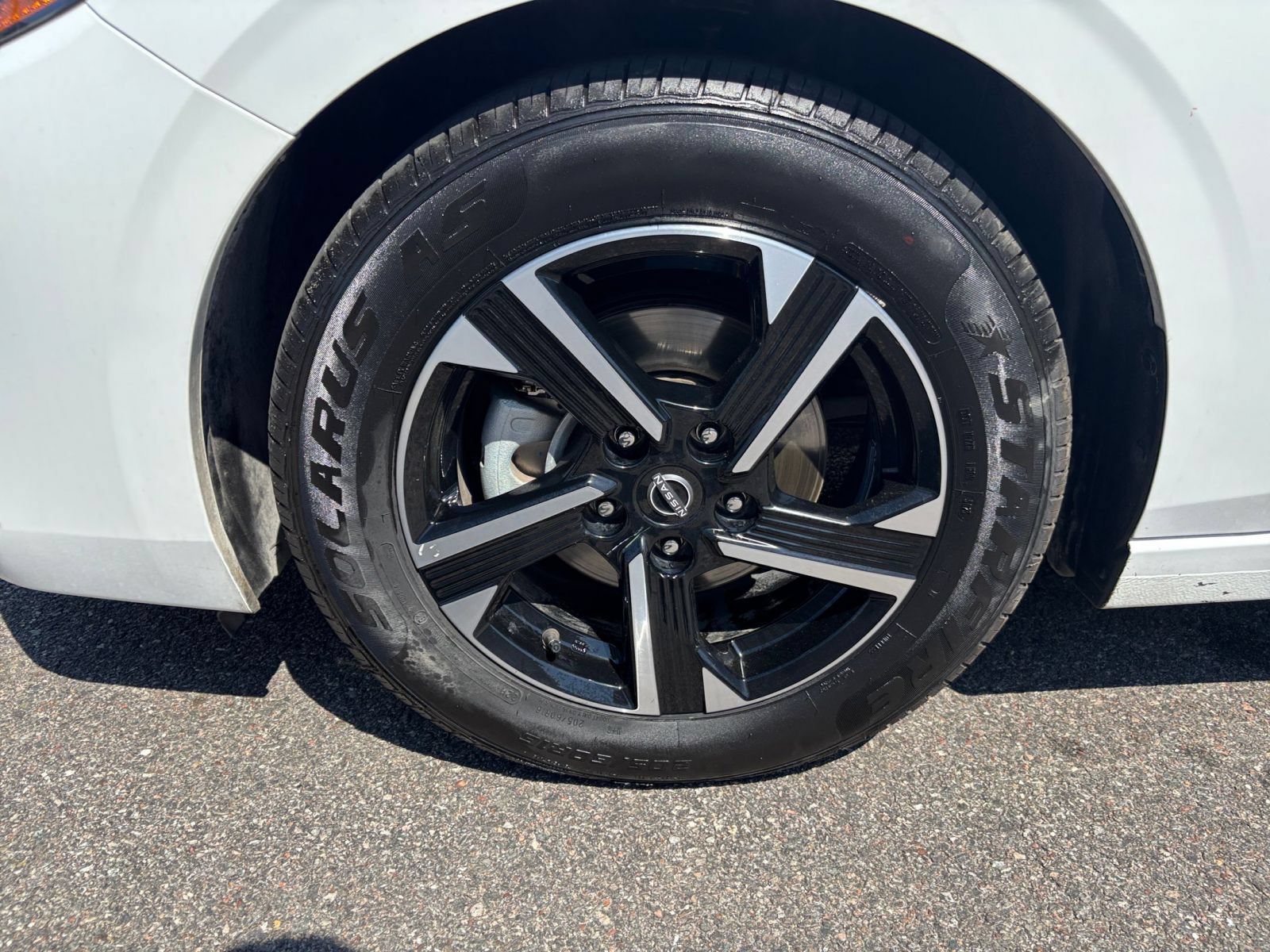 Used 2025 Nissan Sentra SV FWD image 24