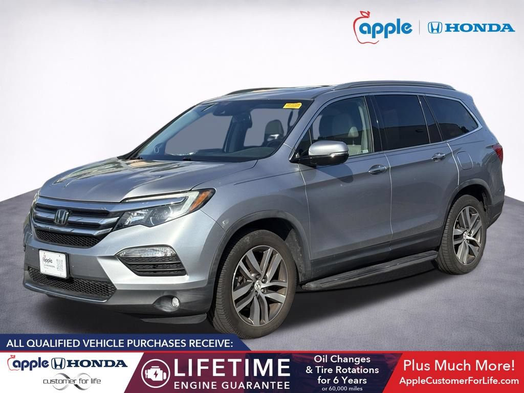 Used 2017 Honda Pilot Touring image 3
