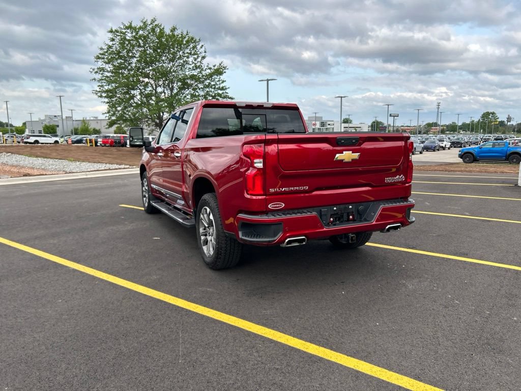 Used 2024 Chevrolet Silverado 1500 High Country w/ Max Trailering Package AWD/4WD image 8