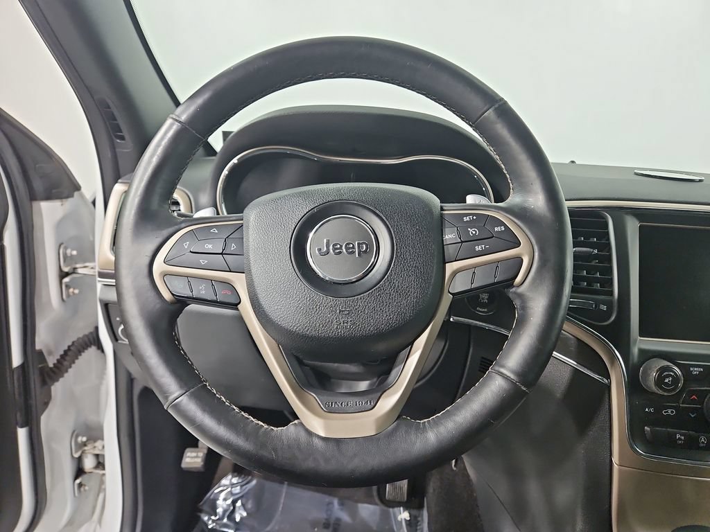 Used 2016 Jeep Grand Cherokee Limited AWD/4WD image 15