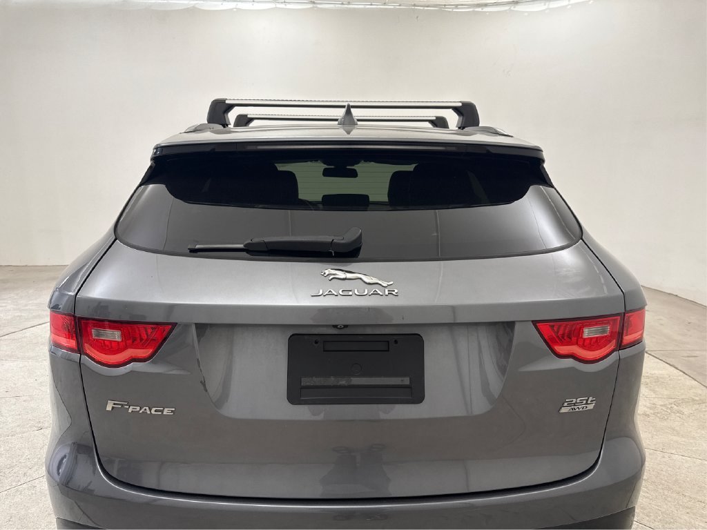 Used 2018 Jaguar F-PACE Premium AWD/4WD image 22
