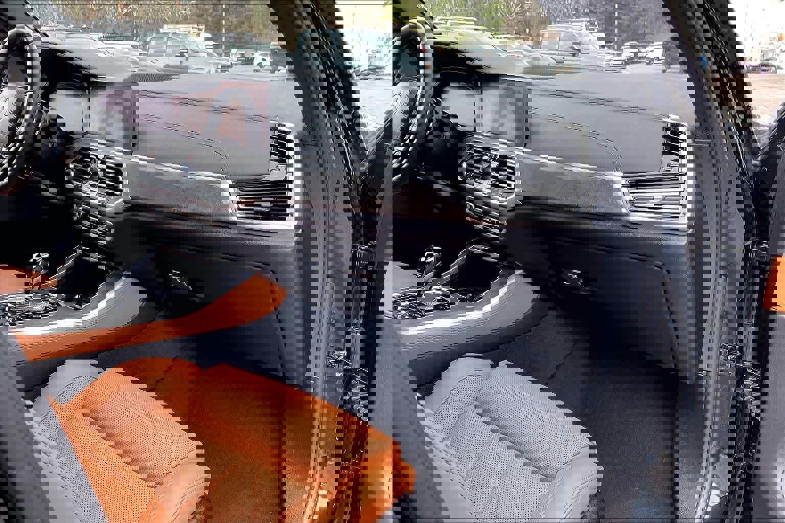 Certified 2023 BMW X5 xDrive45e w/ Climate Comfort Package image 18