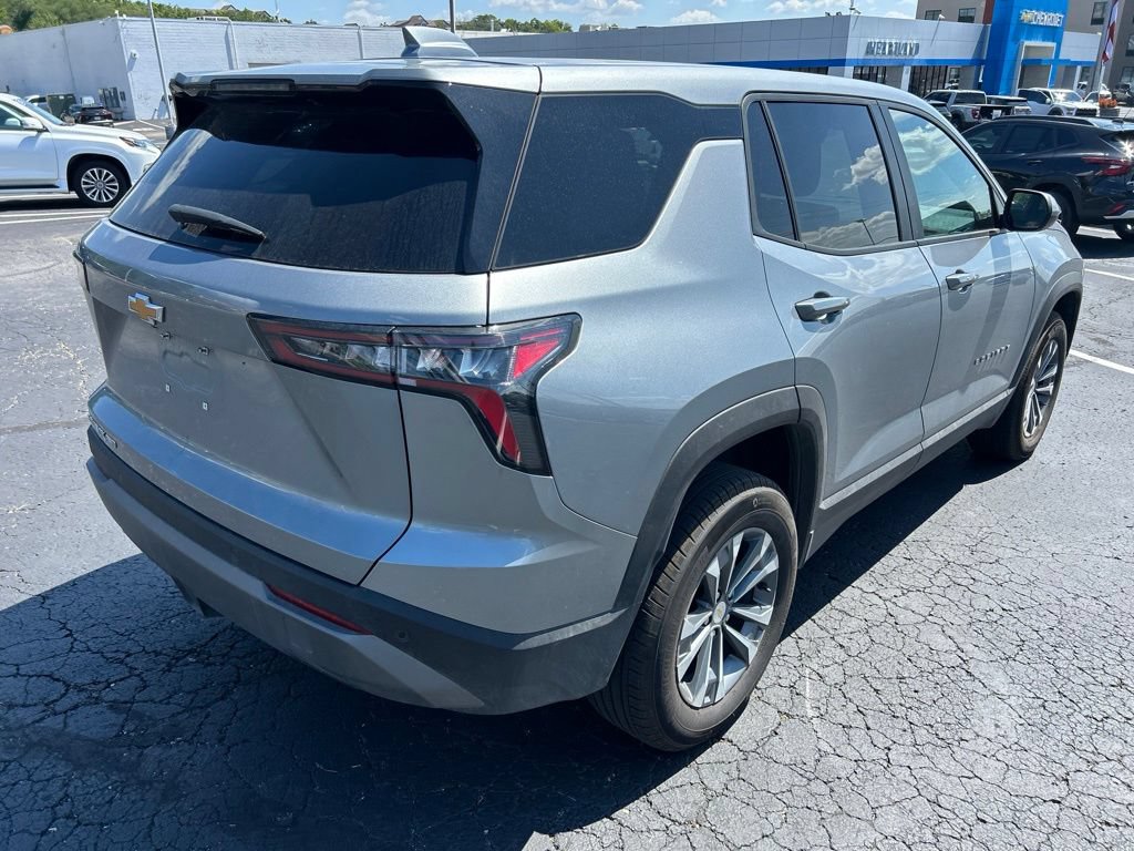 Used 2026 Chevrolet Equinox LT AWD/4WD image 5