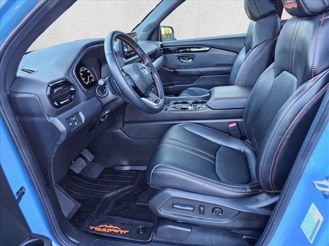 Used 2025 Honda Pilot TrailSport image 22