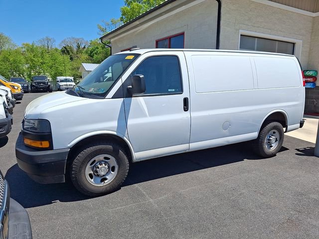 Used 2021 Chevrolet Express 2500 RWD image 3