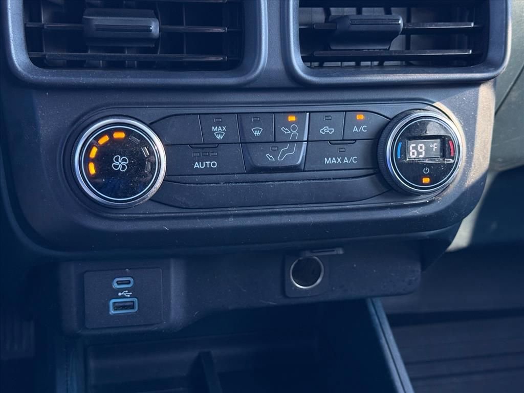 Used 2022 Ford Maverick XL image 17