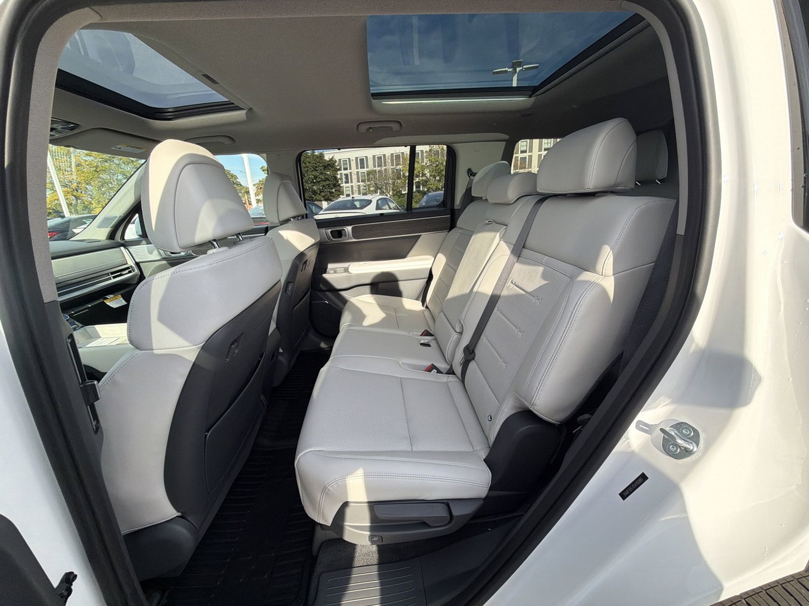 New 2027 Hyundai Santa Fe Limited AWD/4WD image 25
