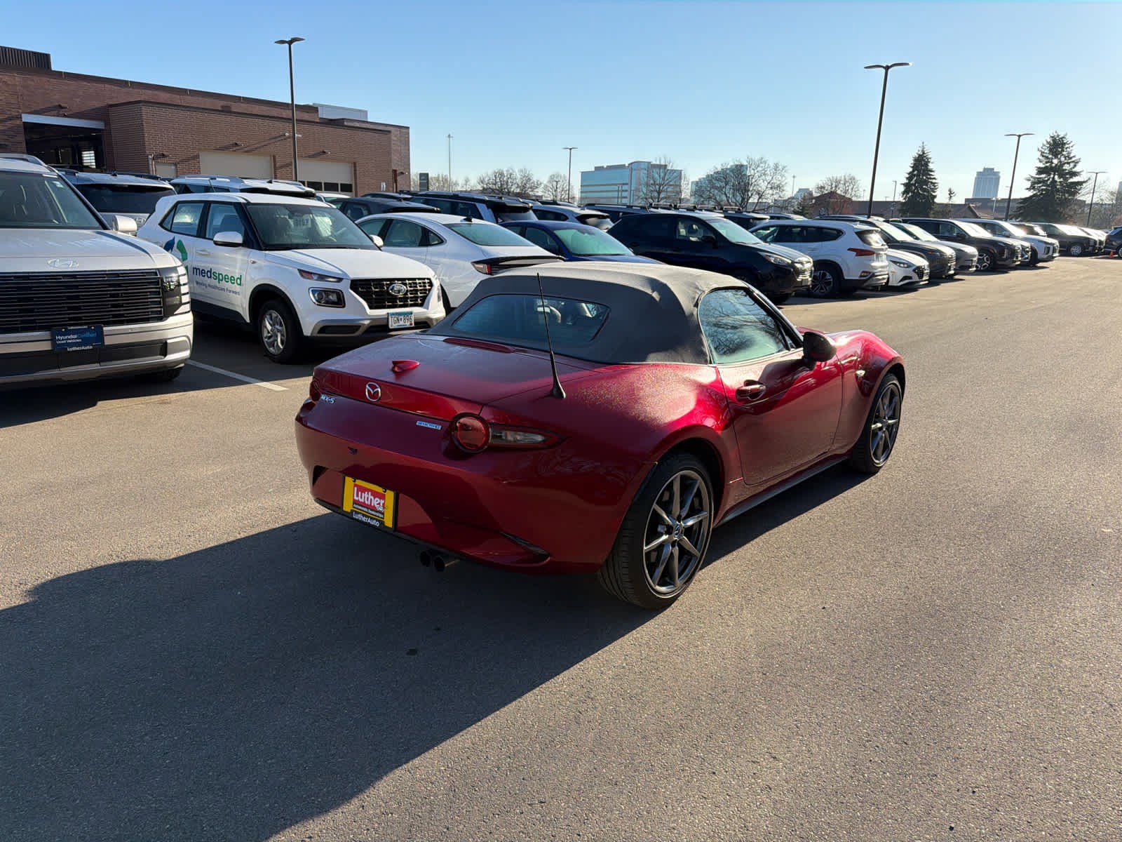 Used 2021 MAZDA MX-5 Miata Grand Touring image 2