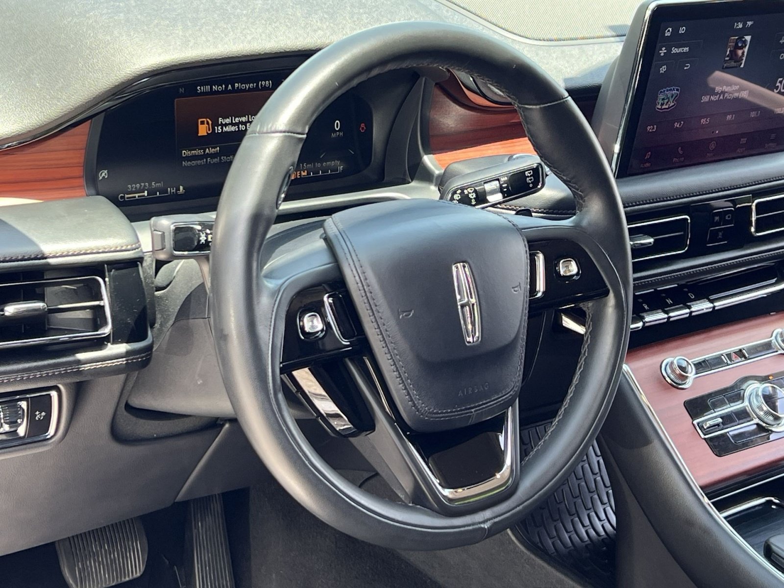 Used 2024 Lincoln Aviator Reserve AWD/4WD image 21