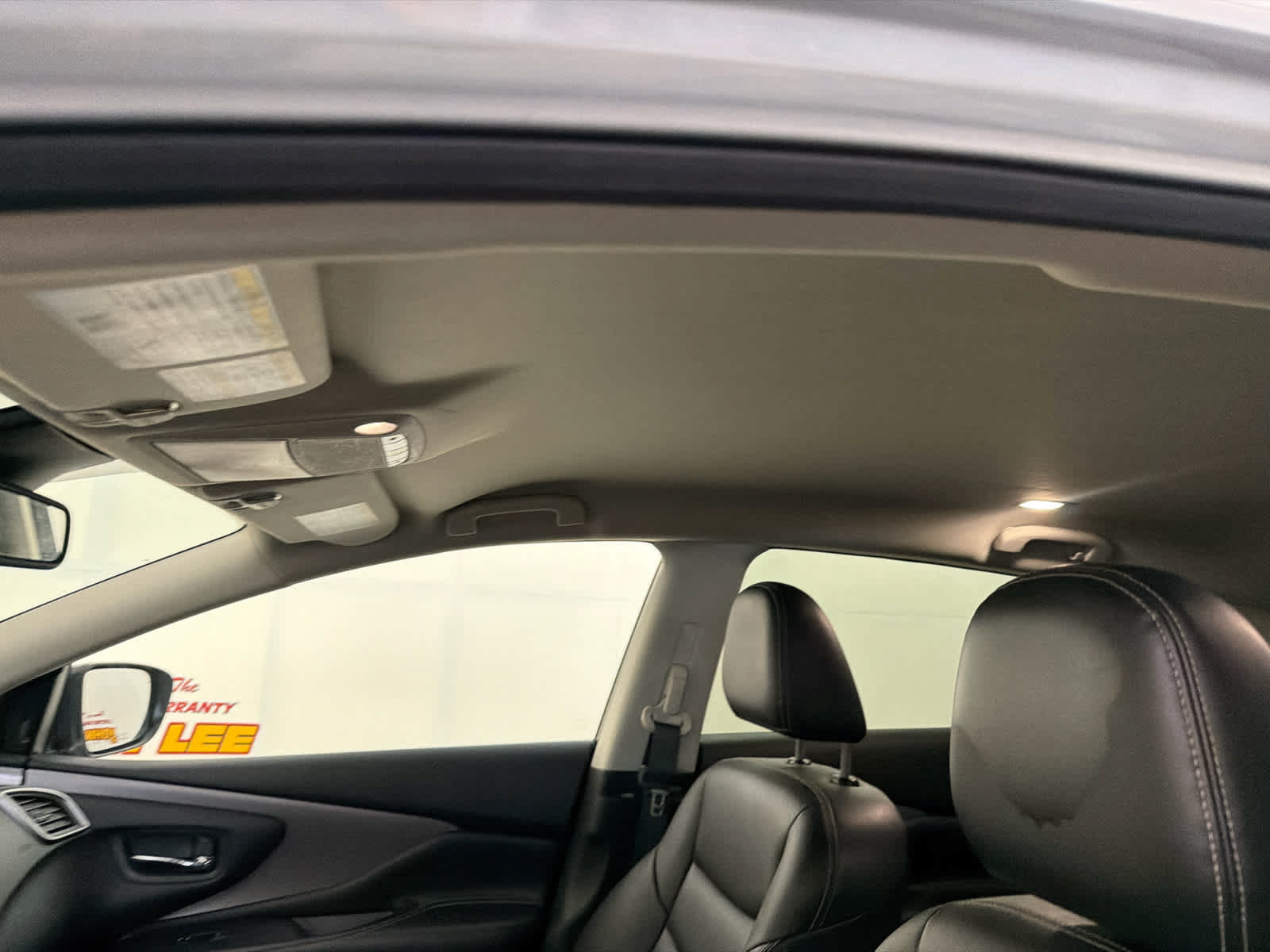 Used 2023 Nissan Murano SV w/ SV Midnight Edition Package FWD image 15