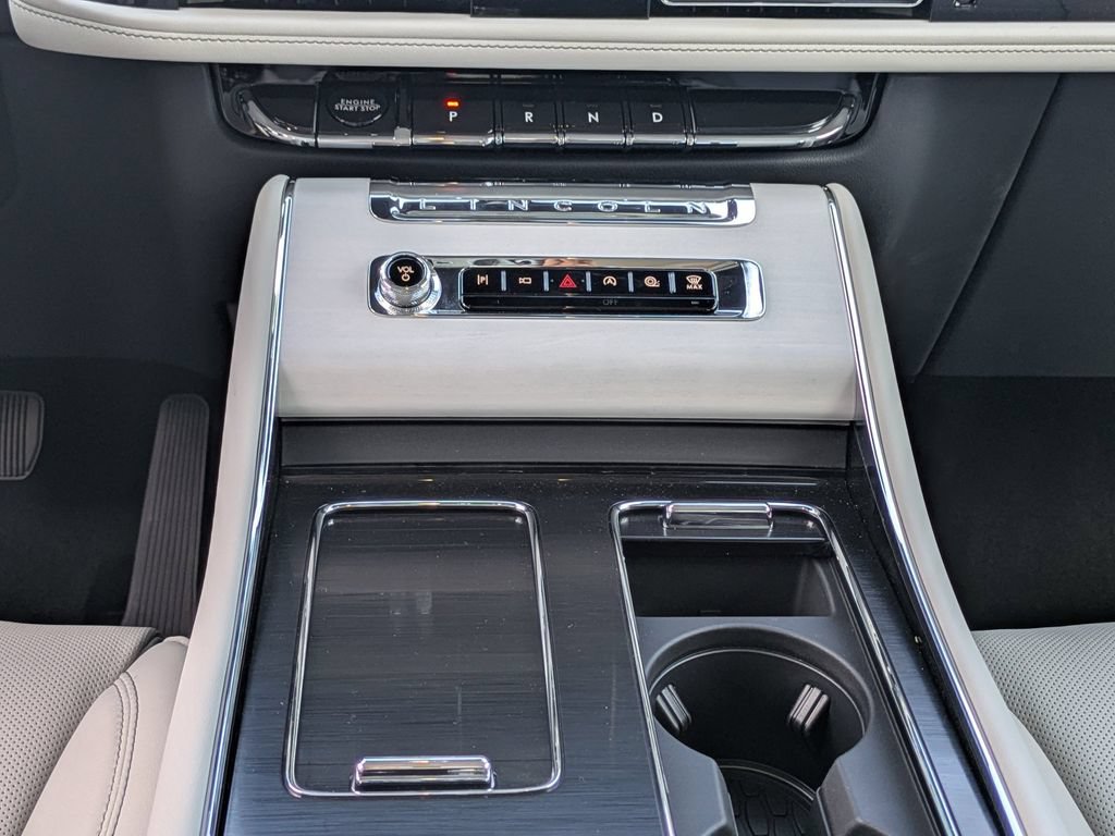 New 2026 Lincoln Aviator Reserve AWD/4WD image 23