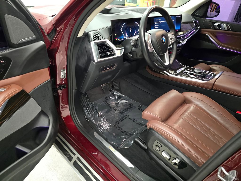 Used 2025 BMW X7 xDrive40i image 17